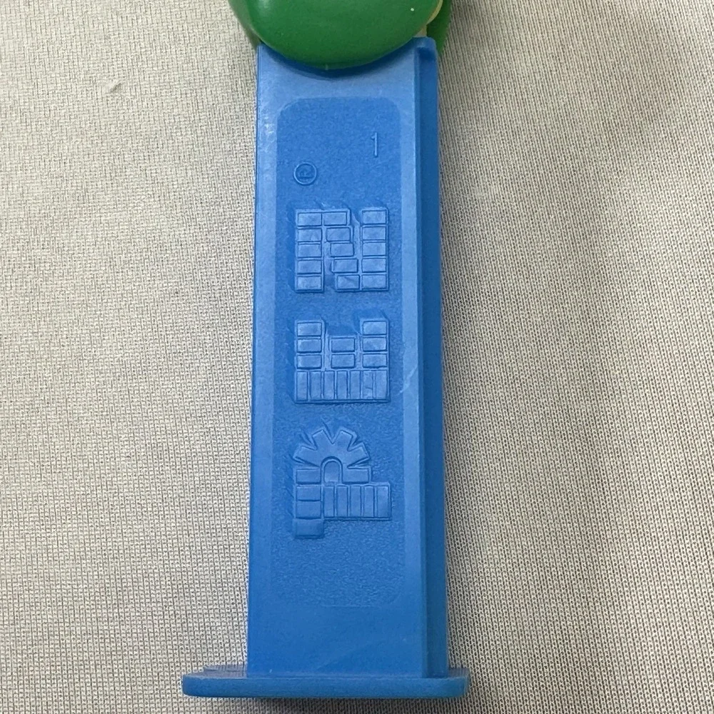 Pez‎ Despenser Chick In Green Egg W/ Red Hat Footed Blue Vintage